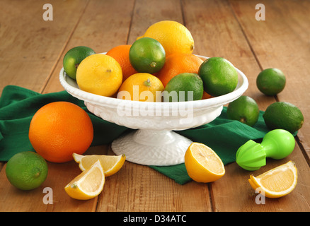 Frische Zitrusfrüchte Stockfoto