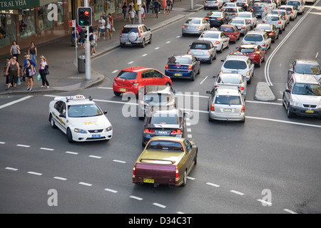 Verkehrsstaus Pitt Street und Hay Street in Sydney Cbd Stockfoto