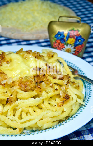 Deutscher Käse Nudeln Spätzle genannt Stockfoto