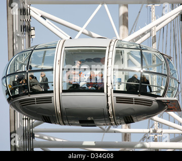 Close up Portrait of The London Eye, 135 Meter Höhe und das größte Riesenrad in Europa. [Nur zur redaktionellen Verwendung] Stockfoto