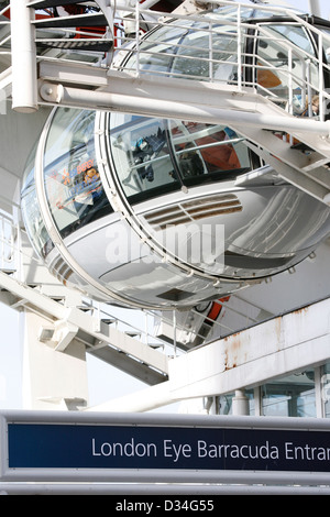 Close up Portrait of The London Eye, 135 Meter Höhe und das größte Riesenrad in Europa. [Nur zur redaktionellen Verwendung] Stockfoto