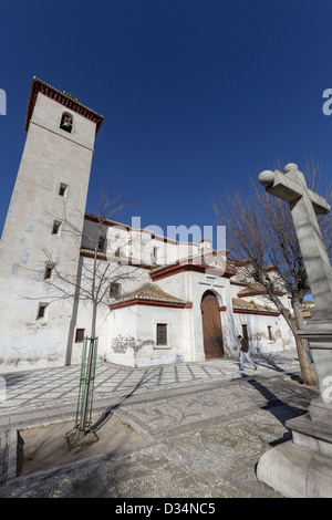 Kirche Saint-Nicolas in der Plaza de San Nicolas in Granada Altstadt, bekannt als der Albaicin gelegen Stockfoto