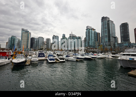 Coal Harbour Marina und high-Rise Wohnung Wohnung Blöcke im Westen Ende Vancouver BC Kanada Stockfoto
