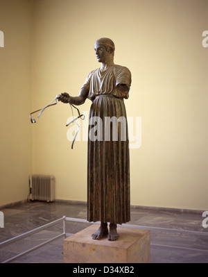 Der Wagenlenker von Delphi-Statue (474 v. Chr.) in Delphi Archäologisches Museum, Delphi, Parnass, Griechenland Region, Zentralgriechenland Stockfoto