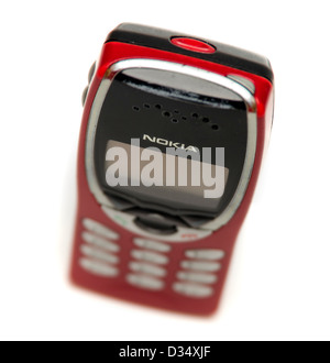Selektiven Fokus Foto der alten Nokia Handy isoliert auf weißem Hintergrund Stockfoto