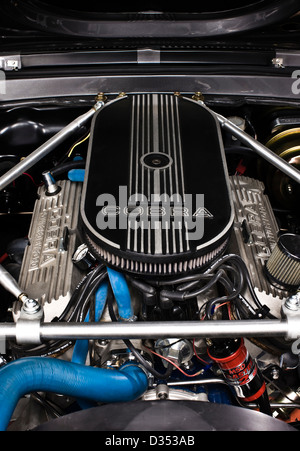 Cobra Motor und Verdrahtung in der Shelby Mustang GT 350 Stockfoto