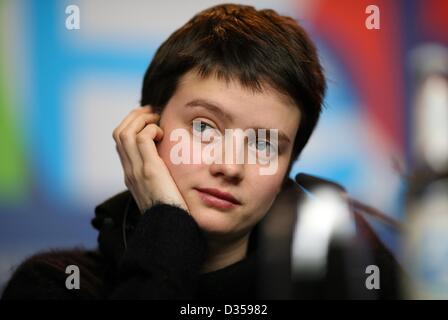 Französische Schauspielerin Pauline Etienne besucht die Pressekonferenz für den Film "Die Nonne" ("La Religieuse") während der 63. jährlichen internationalen Filmfestspiele Berlin, in Berlin, Deutschland, 10. Februar 2013. Der Film wird im Wettbewerb der Berlinale präsentiert. Foto: Hannibal/dpa Stockfoto