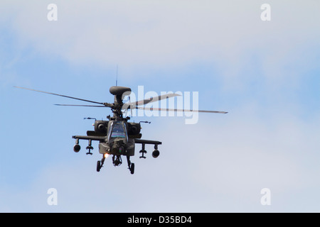 Army Air Corps Apache AH-64 Hubschrauber im Flug Stockfoto