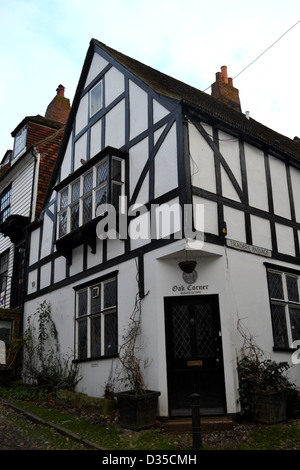 Mittelalterlichen Fachwerkhaus auf Mermaid Straße in Rye, England. Eiche Eckhaus wurde im Jahre 1490 umgebaut. Stockfoto