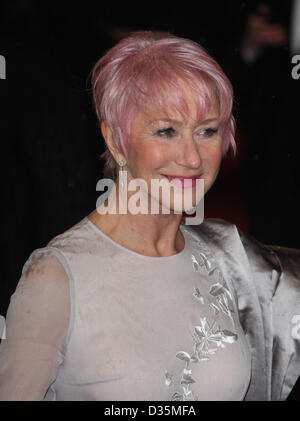 HELEN MIRREN EE BRITISH ACADEMY FILM AWARDS LONDON ENGLAND UK 10. Februar 2013 Stockfoto