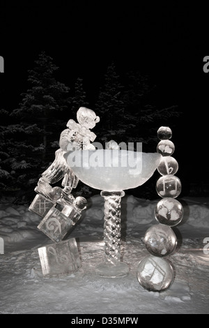 Lake Louise Ice Magic Festival-Eis-Skulptur, Teil des Banff National Park Schneetage. Stockfoto
