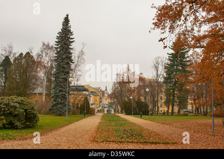 Herbst Park im berühmten Kurort Františkovy Lázně, Tschechische Republik Stockfoto