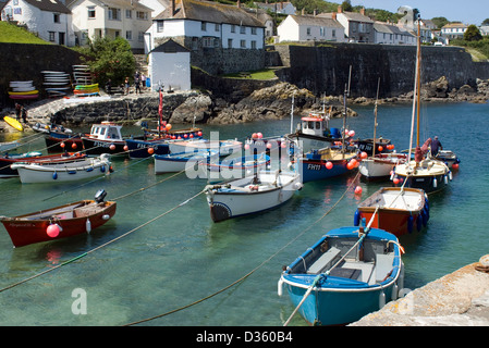 Cornish Fischen Dorf von Coverack Stockfoto