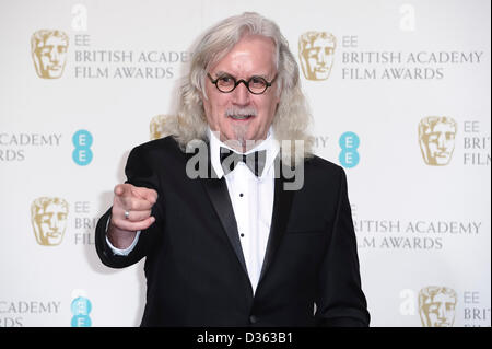 London, UK. 10. Februar 2013. Billy Connolly posiert 10. Februar 2013 im Presseraum an der EE British Academy Film Awards am Royal Opera House in London, England. Bildnachweis: London Entertainment/Alamy Live-Nachrichten Stockfoto