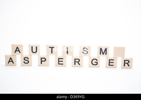 Autismus und Asperger dargelegt in Kunststoff Brief Stücke Stockfoto