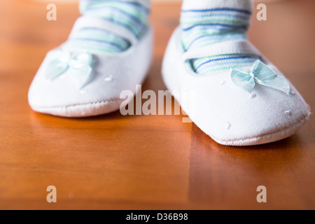 Baby Booties erste Schritt Stockfoto