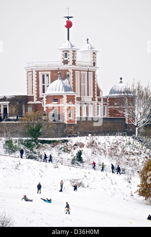 Das Royal Observatory, Greenwich im Schnee bedeckt Greenwich Park Stockfoto