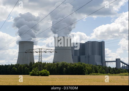 Spremberg, Deutschland, Kuehltuerme das Braunkohle-Kraftwerk Schwarze Pumpe Stockfoto