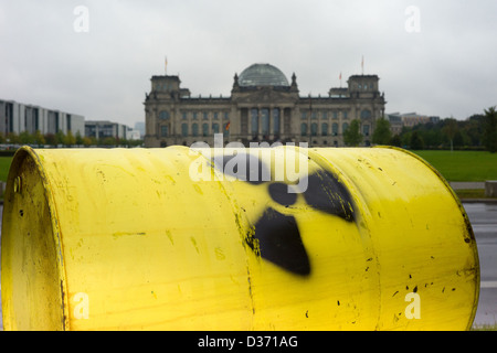 Berlin, Deutschland, Anti-Atom-Demonstration mit Atommuellfaessern Stockfoto