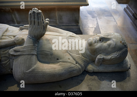 Mittelalterliche Grab und Statue von Charles Comte de Valois, Kathedrale Basilika Saint-Denis, Paris Frankreich Stockfoto