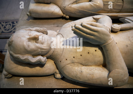 Grab von Charles Graf von Alencon (1297-1346) Sohn von Charles 1. in Paris, Kathedrale Basilika Saint-Denis, Frankreich Stockfoto