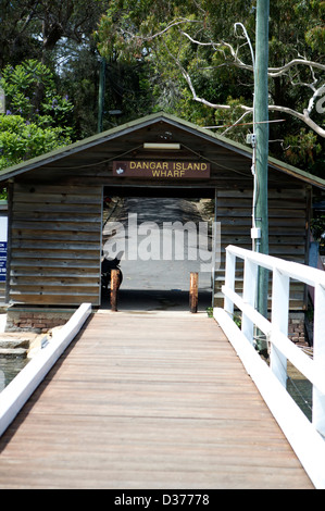 Der Steg oder Wharf am Dangar Insel waren, dass Sie mit der Fähre geliefert werden. In der Nähe der Hawkesbury River Bridge. Stockfoto