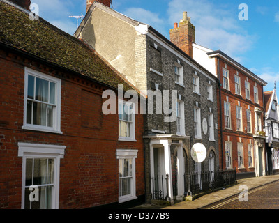 Eine Reihe von Tudor und georgianischen Stil Häuser in Framlingham Suffolk, Großbritannien Stockfoto