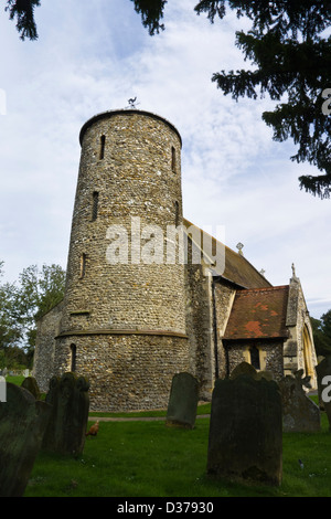 Die Kirche St. Maria in Burnham Deepdale an der Küste von Norfolk. Stockfoto