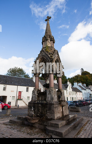 Dunkeld Marktplatz und Brunnen. Atholl Memorial Fountain Schottland, Vereinigtes Königreich Stockfoto