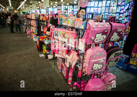 Hallo Kitty Ware auf dem Display an der 110. American International Toy Fair Stockfoto