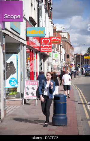 Charity-Shops in Tonbridge, Kent UK Stockfoto