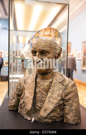 Innenaufnahme von The Beaney/Museumsbibliothek in Canterbury in Kent UK Stockfoto