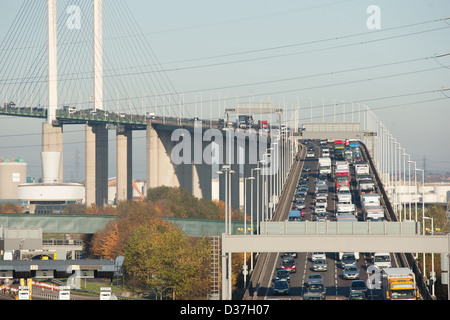 Ansicht des Grenzübergangs Dartford Bridge von Kent im Vereinigten Königreich Stockfoto