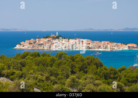 Stadt Primosten in Kroatien Stockfoto