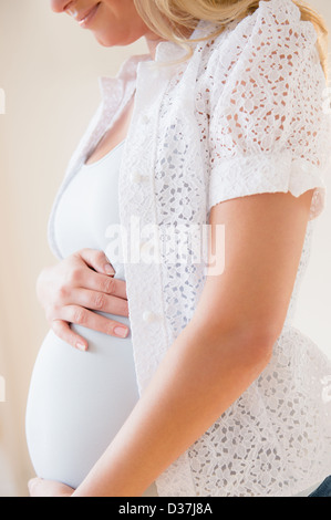 Porträt der schwangeren Frau Stockfoto