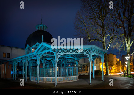 Die hölzernen Torheit der alten "Lardy" Sprudel in Vichy (Frankreich). Le Pavillon de Bois de l ' ancienne Quelle Lardy, À Vichy. Stockfoto