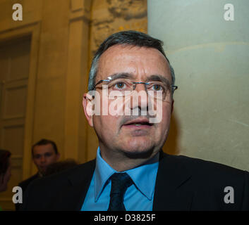 Paris, Frankreich. Portrait, französische Politiker, Abgeordnete, darf ich vorstellen: Die Presse, nach der Abstimmung für die Gleichstellung, "Anti-Schwulen-Ehe", "Hervé Mariton" 2013 Stockfoto