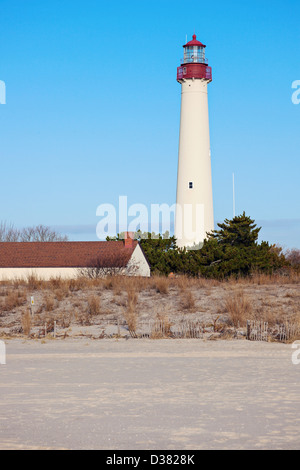 USA, New Jersey, Cape May, Leuchtturm am Strand Stockfoto