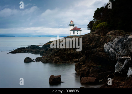 Kalk-Brennofen-Leuchtturm. San Juan Island, WA. Der Kalkofen Licht, ein Namen aus den Kalköfen errichtet in der Nähe in den 1860er Jahren abgeleitet. Stockfoto