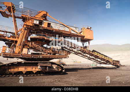 das Förderband im Kohle-Tagebau - Most - Tschechien Stockfoto