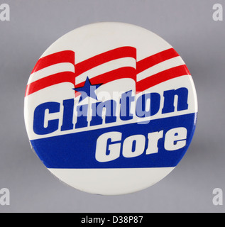 1992 Vereinigte Staaten Präsidentenkampagne Schaltfläche Pin für Kandidaten der Demokraten Bill Clinton und Al Gore Stockfoto