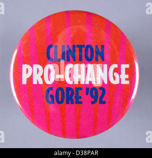 1992 Vereinigte Staaten Präsidentenkampagne Schaltfläche Pin für Demokraten Bill Clinton und Al Gore Stockfoto