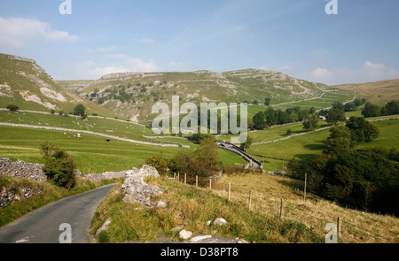 Gordale Campingplatz, Gordale Narbe in der Nähe von Malham Stockfoto