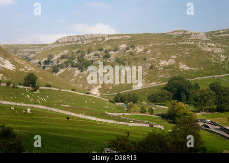 Gordale Campingplatz, Gordale Narbe in der Nähe von Malham Stockfoto