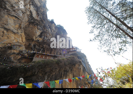 Der Berg bekannt als Tiger Nest oder Taktsang Lhakhang in Bhutan, Kloster thront mehrere tausend Füße hoch auf dem Berg