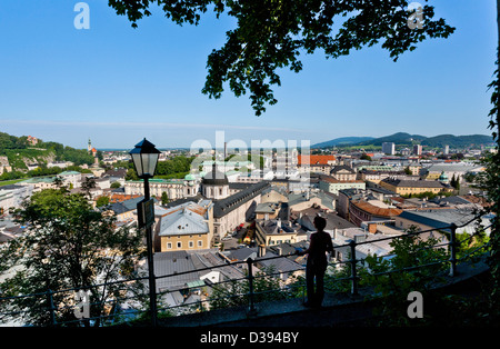 Österreich, Salzburg, Blick über die Dächer von Innere Stadt von Kapuzinerberg, Kapuziner Hill Stockfoto