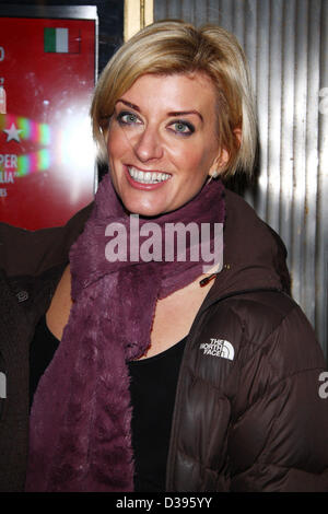 Caroline Feraday kommt für die Let It Be - Gala-Abend im Savoy Theatre, The Strand. Stockfoto