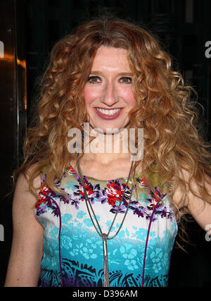 Melanie Masson kommt für die Let It Be - Gala-Abend im Savoy Theatre, The Strand. Stockfoto