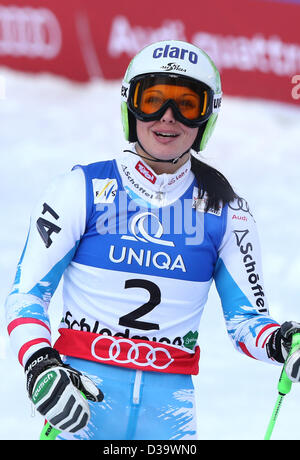 Schladming, Österreich. 14. Februar 2013. Anna Fenninger Österreich reagiert während des ersten Laufs der Riesenslalom der Damen bei den alpinen Ski-WM in Schladming, Österreich, 14. Februar 2013. Foto: Karl-Josef Hildenbrand/Dpa/Alamy Live News Stockfoto