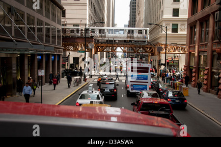 Blick vom Oberdeck eines Doppeldeckerbusses Tour im Stadtteil Loop von Chicago IL Illinois USA Stockfoto